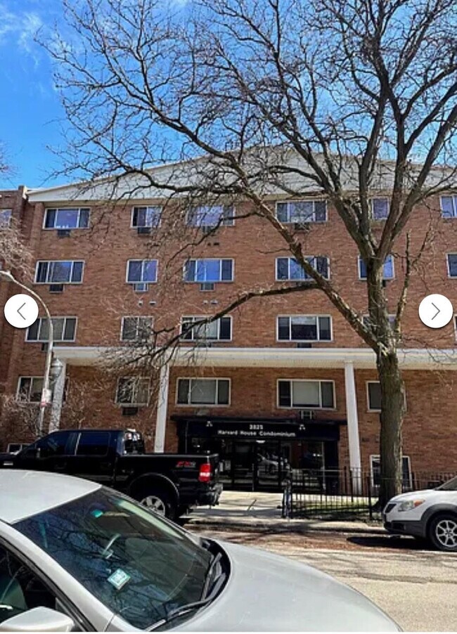 Foto del edificio - 3825 N Pine Grove Ave