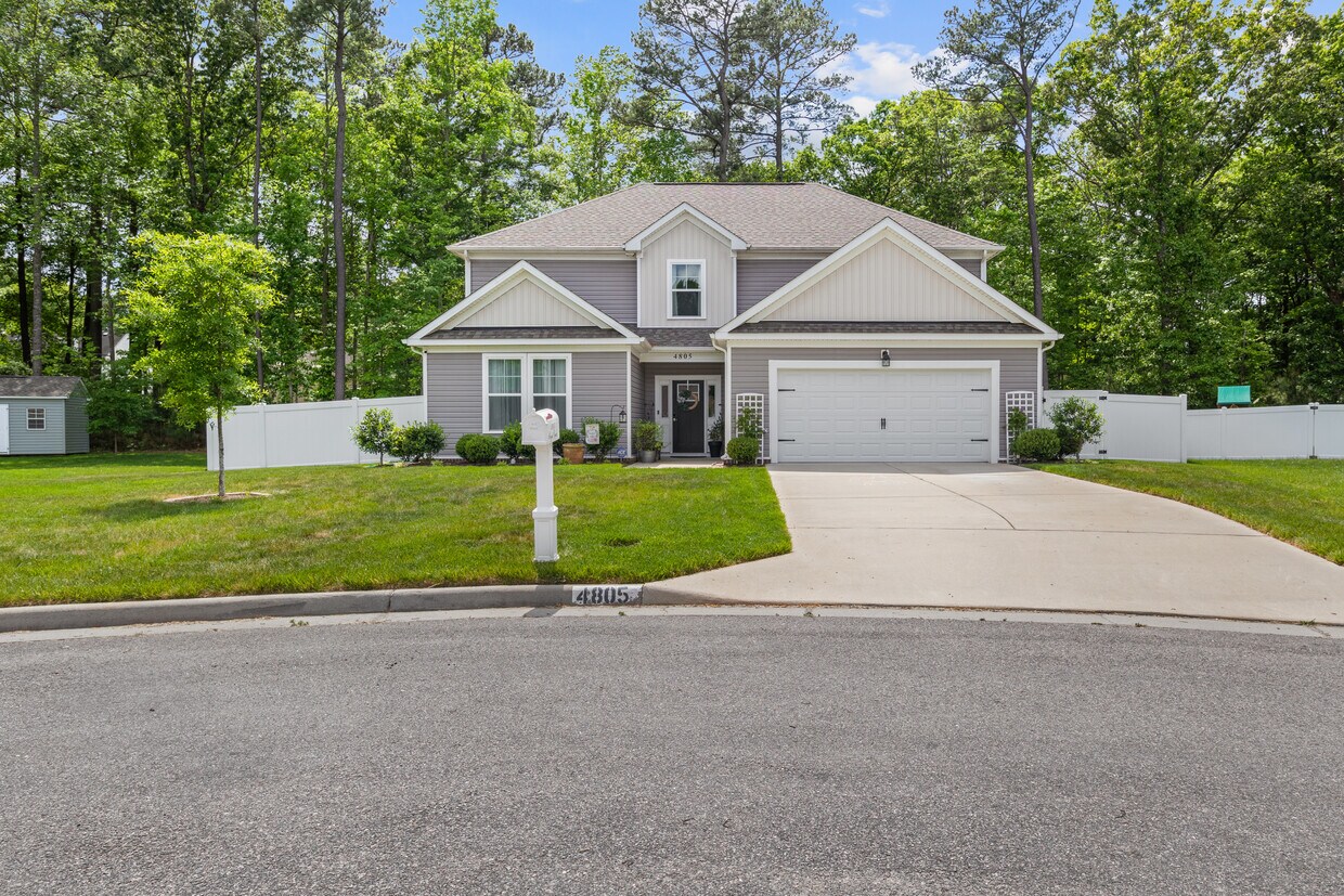 Primary Photo - 4805 Regal Ct