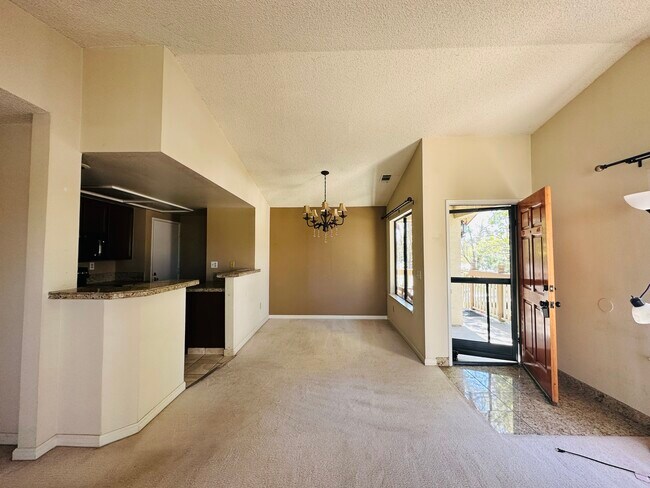 Building Photo - 38749 Huntington Cir