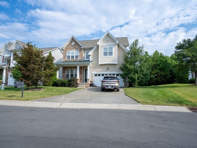 Foto del edificio - 1606 Morehead Hill Ct