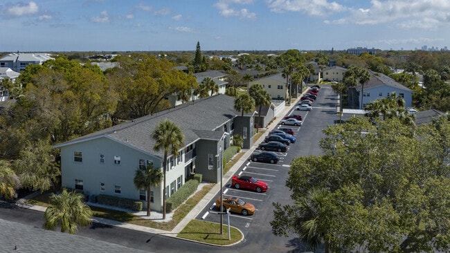 The Drake at St. Pete - The Drake at St. Pete Apartments