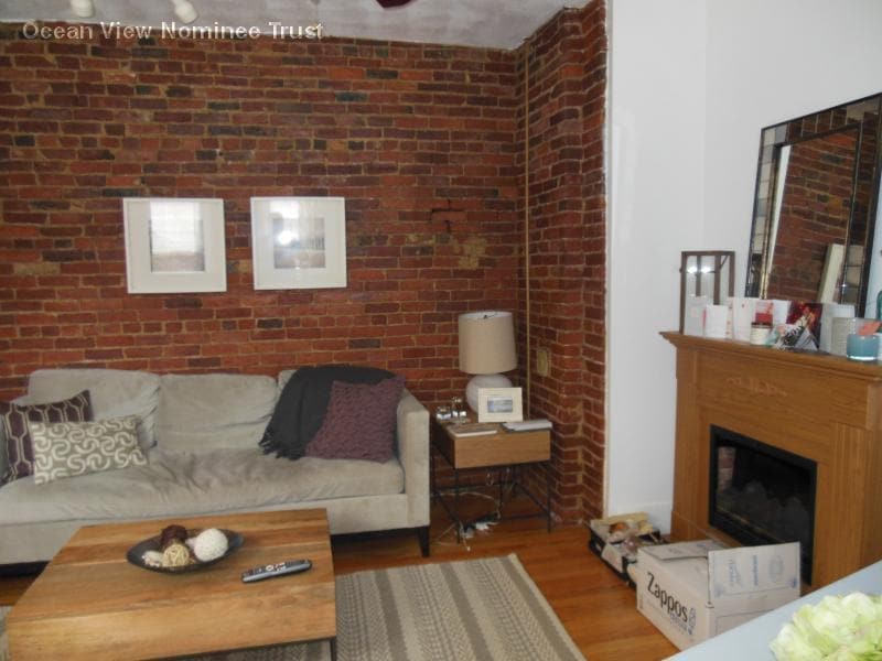 Primary Photo - 98 Prince St
