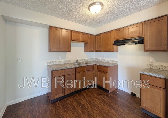 Foto del edificio - 8374 Coralberry Ln
