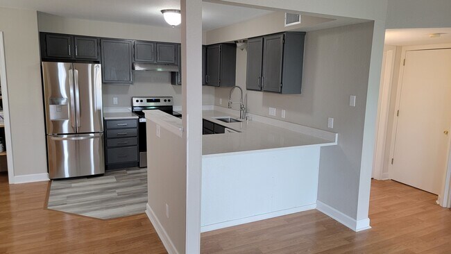 Breakfast bar - 3650 E Barbara Ct