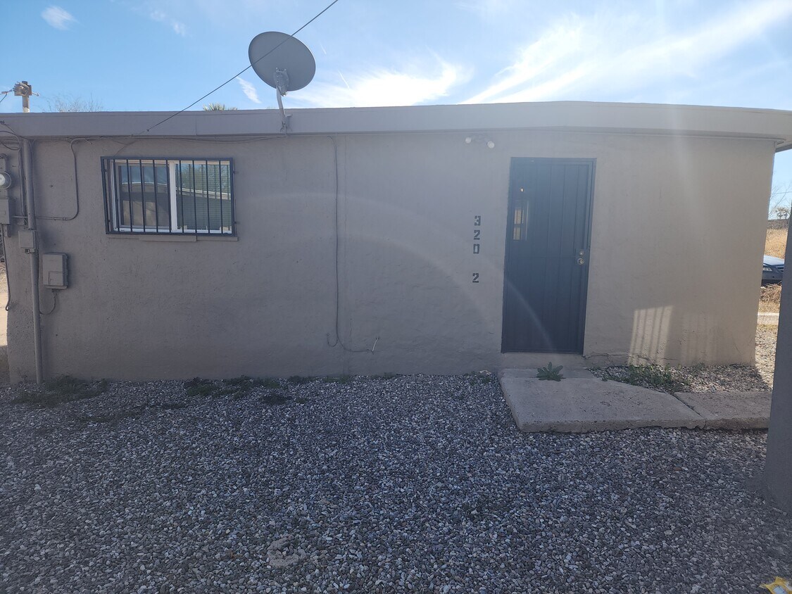 Front Door - 320 E Ajo Way