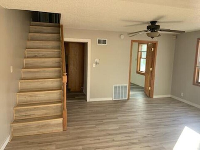 Foto del edificio - Bright South Side Home