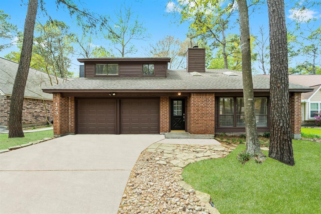 123 N Deerfoot Cir, Spring, TX 77380 House for Rent in Spring, TX