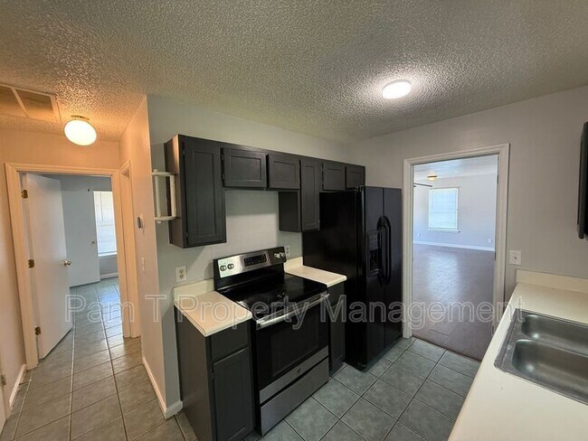 Foto del edificio - 105 Laurelwood Dr