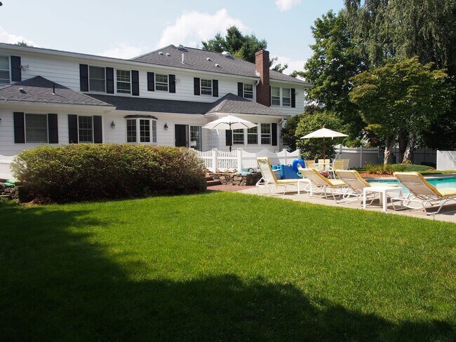 Foto del edificio - 3 Idylwilde Rd