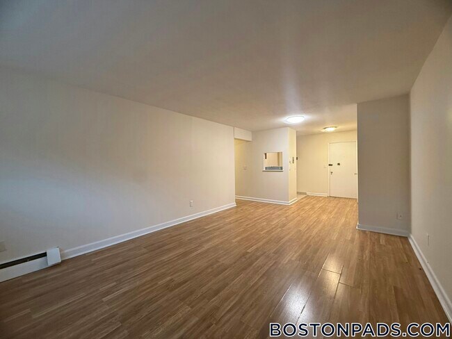 Foto del edificio - 66 Homer Ave