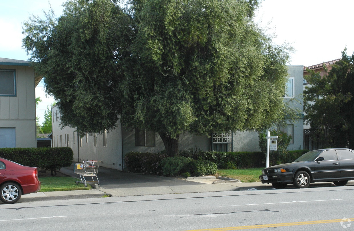 Primary Photo - 2327 Pruneridge Ave
