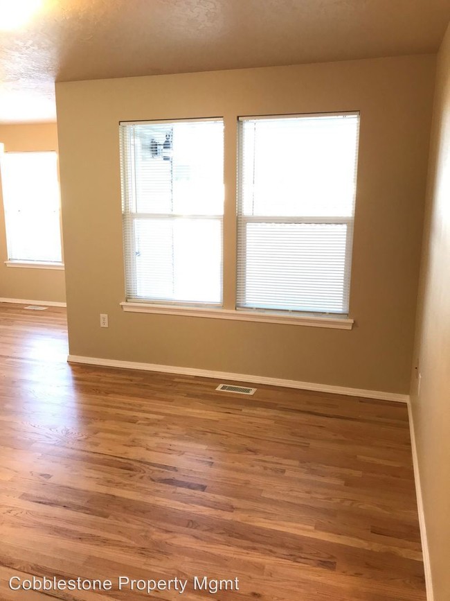 Building Photo - 3 br, 2 bath Apartment - 5306 W Morris Hill