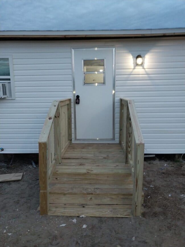 Building Photo - Coming Soon- Newly renovated 3 bedroom 1 bath mobile home