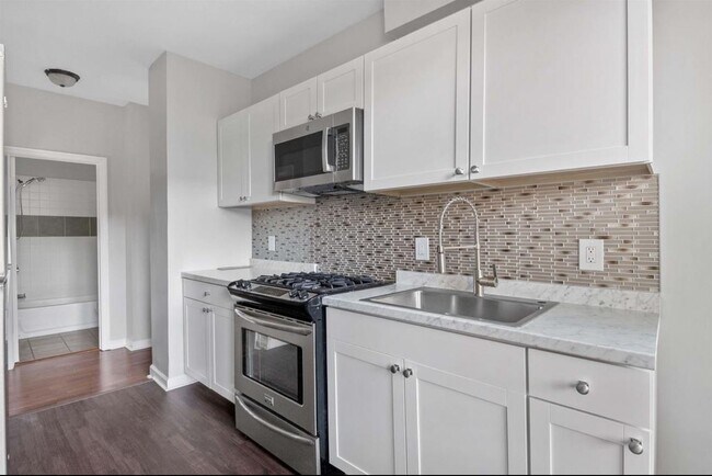 Building Photo - 35 McAdoo Ave