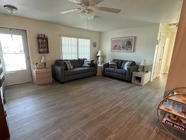 Building Photo - 5887 Whistlewood Cir