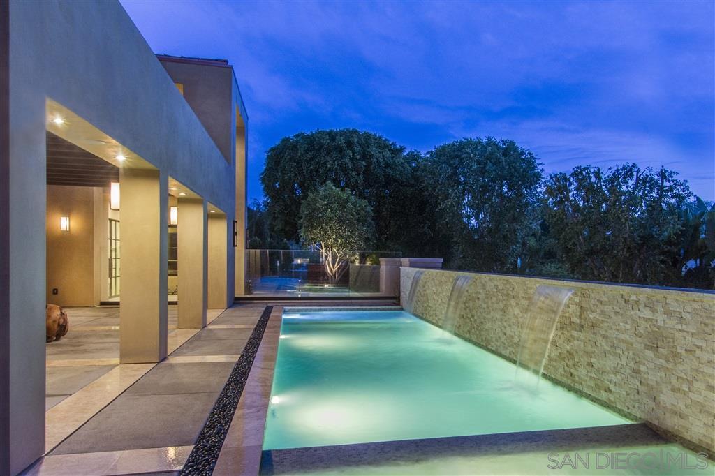 Foto principal - 9521 La Jolla Farms Rd