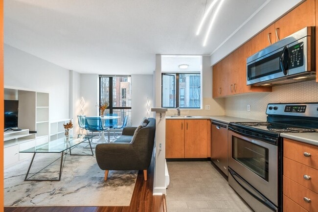 Building Photo - 1295 Richards St