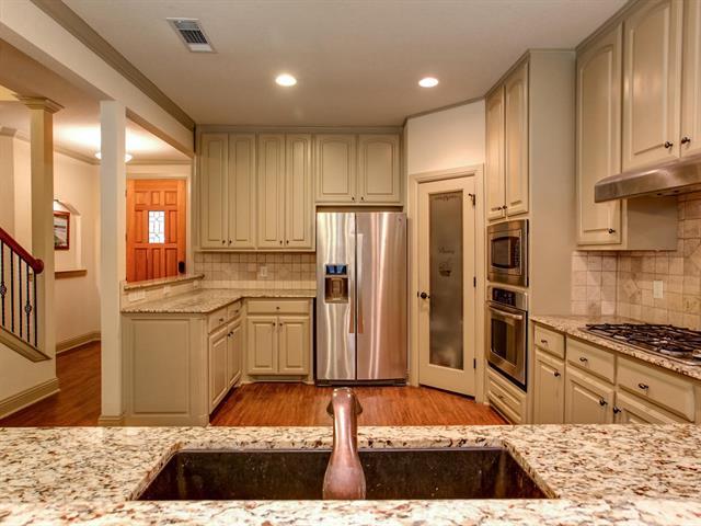 Foto del edificio - 6470 Waverly Way