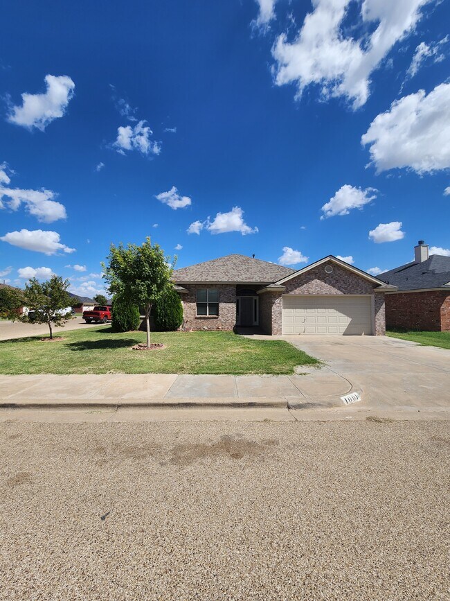1001 Pontiac Ave, Lubbock, TX 79416 House Rental in Lubbock, TX