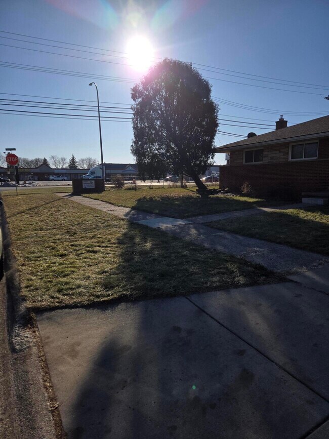 Foto del edificio - 27294 W Pleasant Ridge Dr