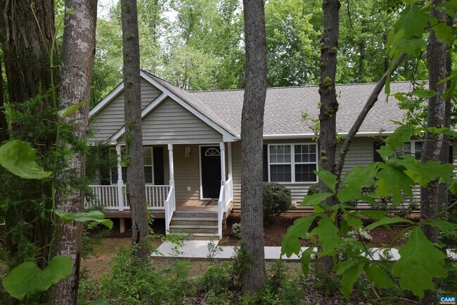 Building Photo - 1 Chickasaw Pl
