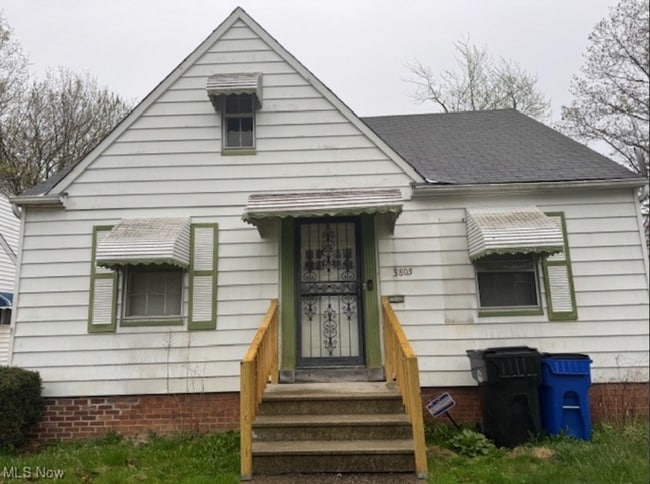 Building Photo - 3805 E 177th St