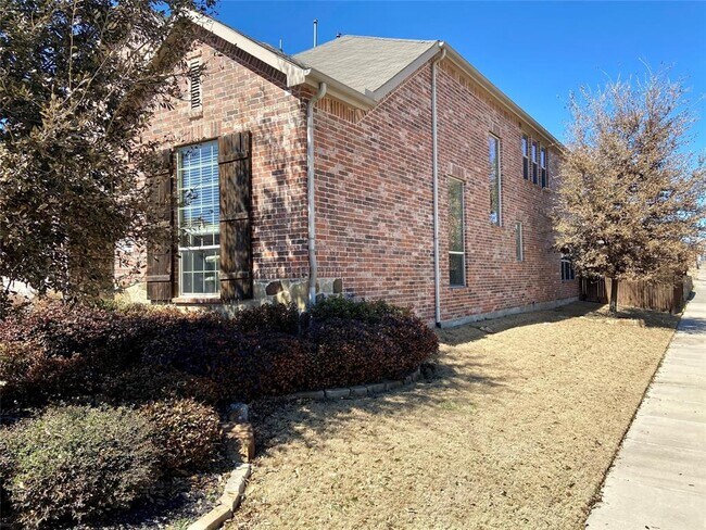 Building Photo - 2721 Tradewinds Dr