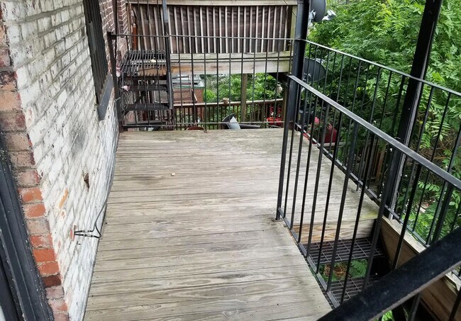 Building Photo - 43 E Springfield St