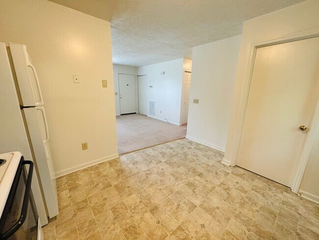 Foto del edificio - 1170 Brown St NE