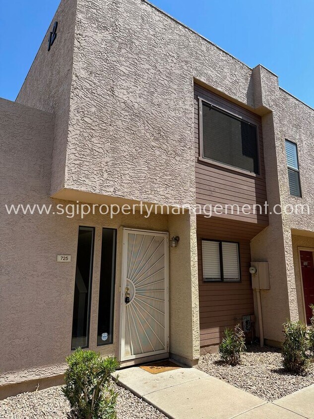 Primary Photo - Upgraded Tempe Property Minutes From ASU