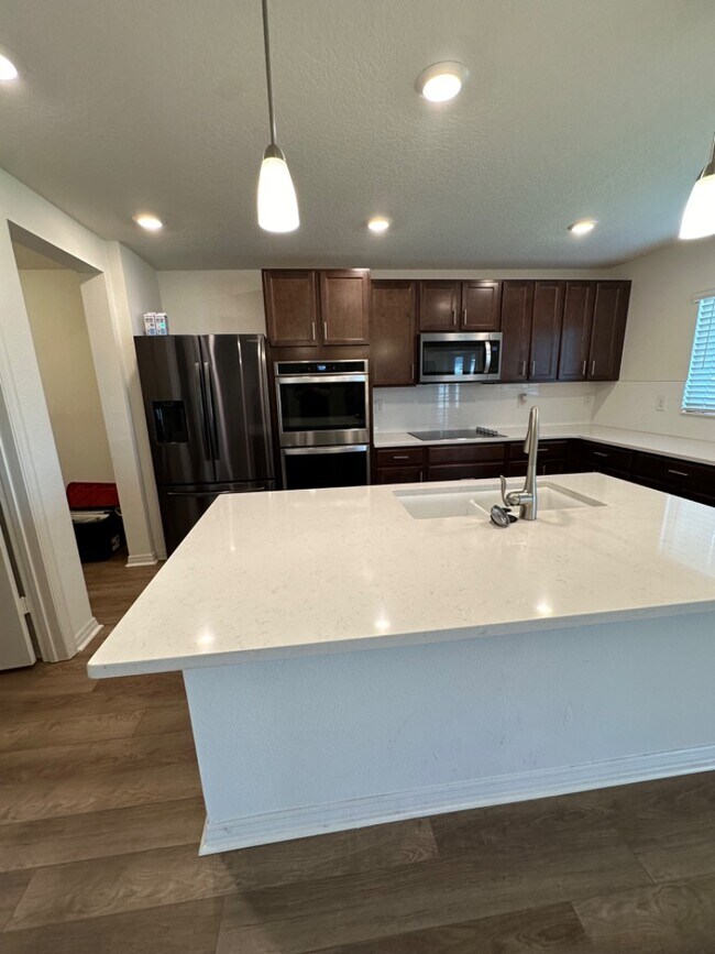 Building Photo - 244 Summerlin Ln