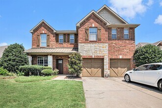 Building Photo - 605 Port Royale Way
