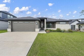 Building Photo - 9925 Bridlewood Ln