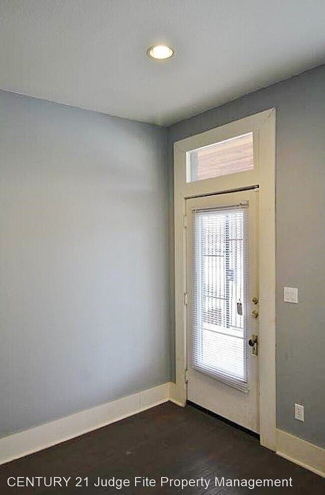 Foto del edificio - 908 N Marsalis Ave