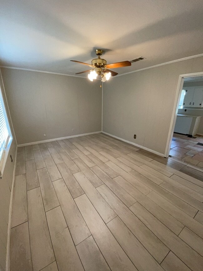 Photo - 1160 Maria Dr House