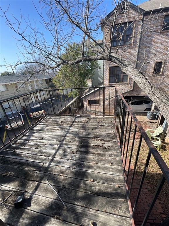 Primary Photo - 1011 W 23rd St