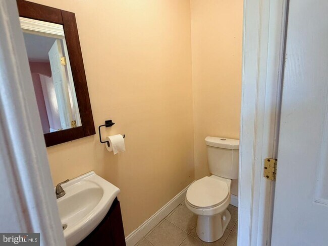 Foto del edificio - 400 W 3rd St