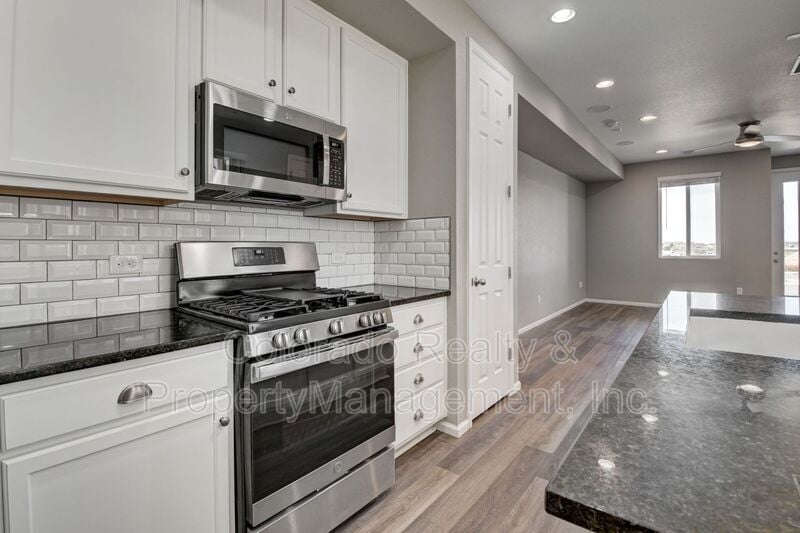 Primary Photo - 17216 E Alameda Pkwy