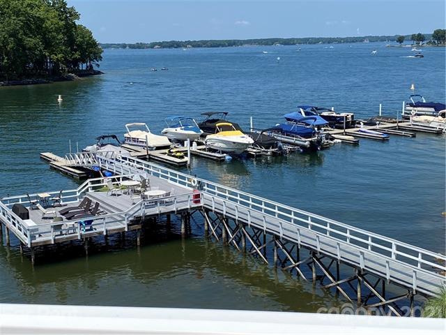 Primary Photo - 20417 Harborgate Ct