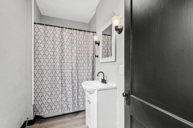 Foto del edificio - Stunning 2 bedroom home in Homestead available August 1!