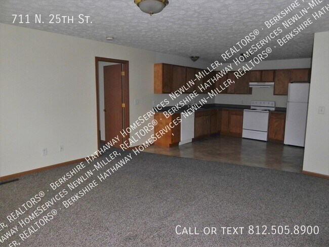 Foto del edificio - Ground level-1 Bedroom 1 Bath Apartment-Pe...