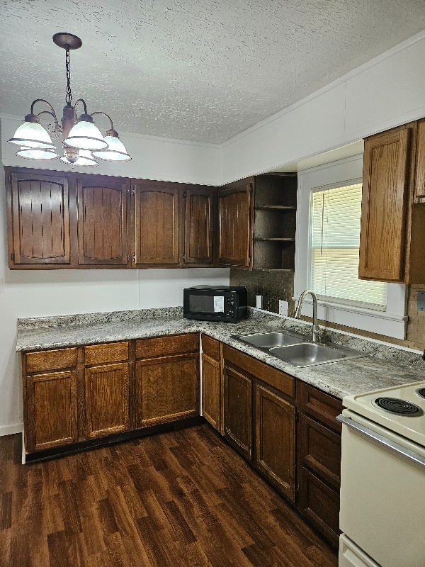 Building Photo - 1308 Muncie