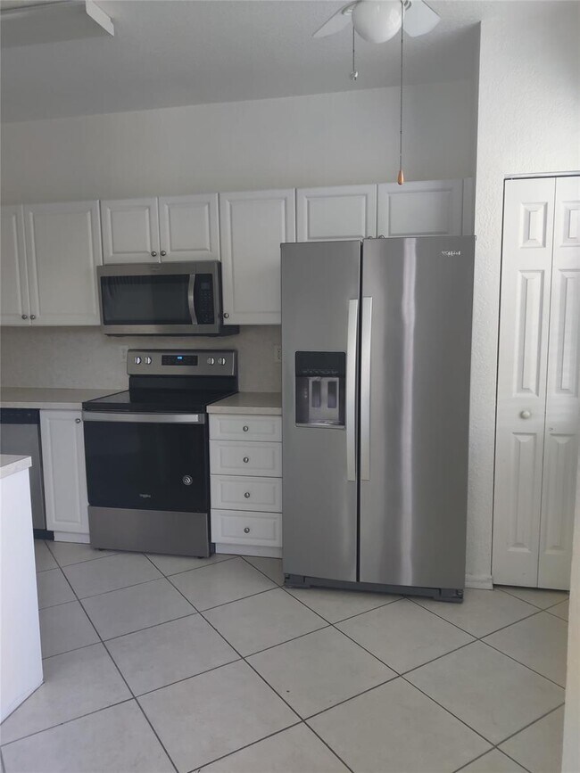 Foto del edificio - 4047 NW 92nd Ave
