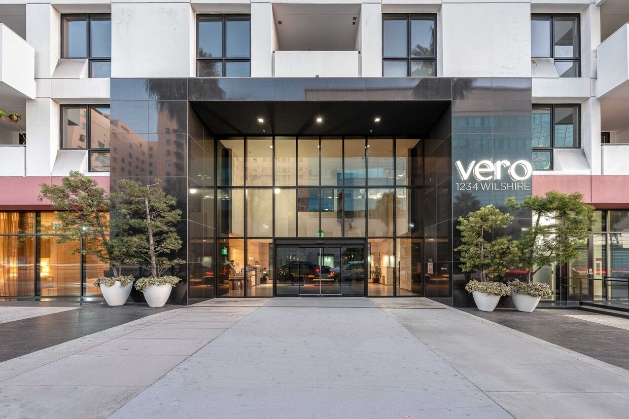 Photo - 1234 Wilshire Blvd unit 612 Los Angeles, CA 90017