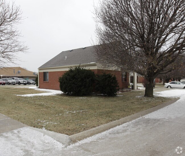 North Meadows Apartments Waverly, NE