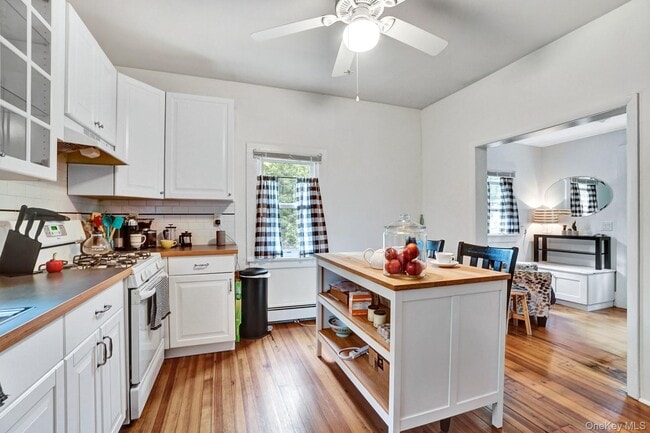 Foto del edificio - 2 Mine Hill Rd