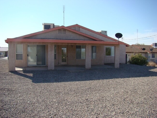 Building Photo - PENDING APPROVED APPLICATION!!!-No longer ...