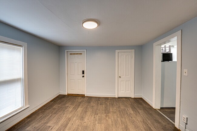 Foto del edificio - 426 N Lake St