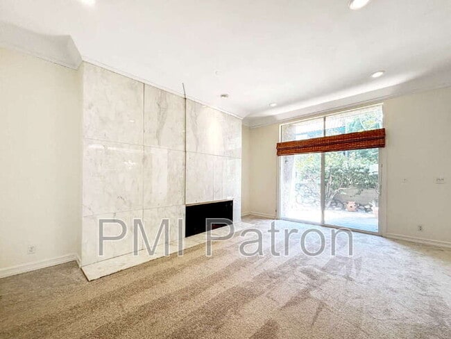 Building Photo - 926 Palo Verde Ave