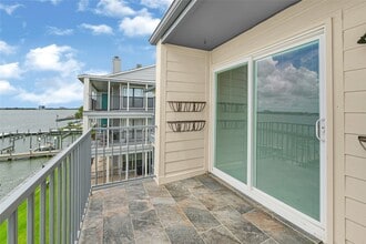 Building Photo - 4001 E NASA Pkwy